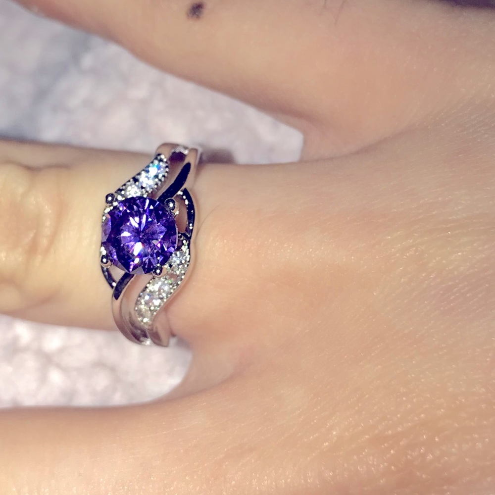 New 925 Sterling silver Amethyst White diamonds ring